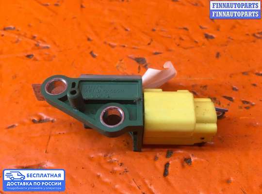 Датчик удара (Airbag) на Volkswagen Passat B6 (3C)
