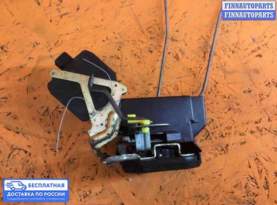 Замок боковой двери на Hyundai Terracan