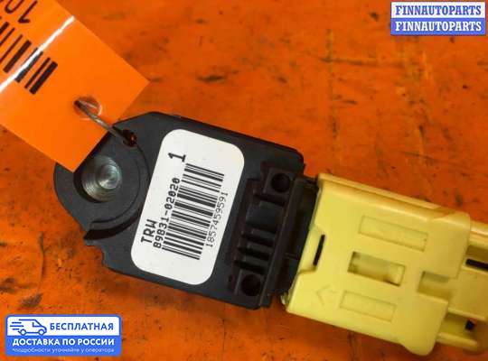 Датчик удара (Airbag) на Toyota Avensis II (T250)