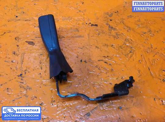 Пиропатрон (замок) ремня безопасности на Toyota Avensis II (T250)