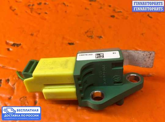 Датчик удара (Airbag) на Volkswagen Passat B6 (3C)