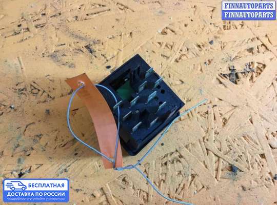 Переключатель света на Volkswagen Passat B3 (35i)