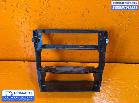 Рамка магнитолы на Mercedes-Benz C (W202)