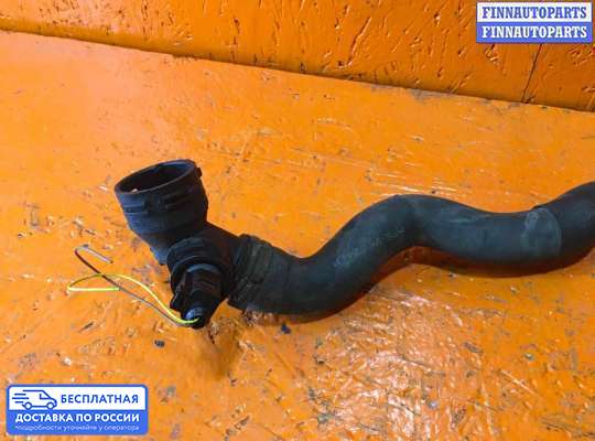 Патрубок (трубка, шланг) на Volkswagen Touran I (1T)