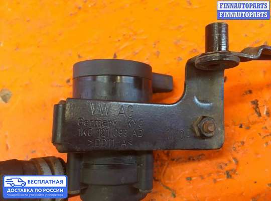 Насос водяной (помпа) на Volkswagen Golf V (1K)