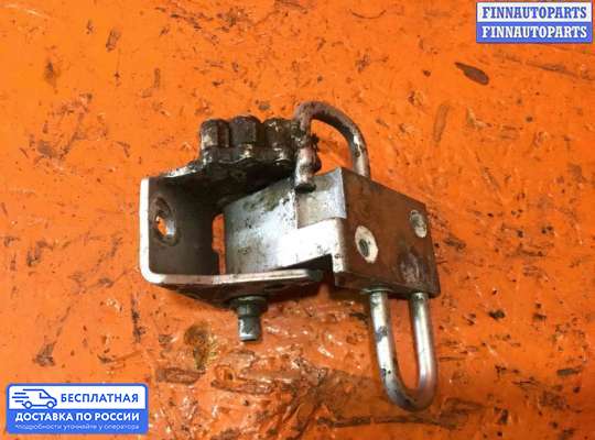 Петля двери на Audi A6 (C5)