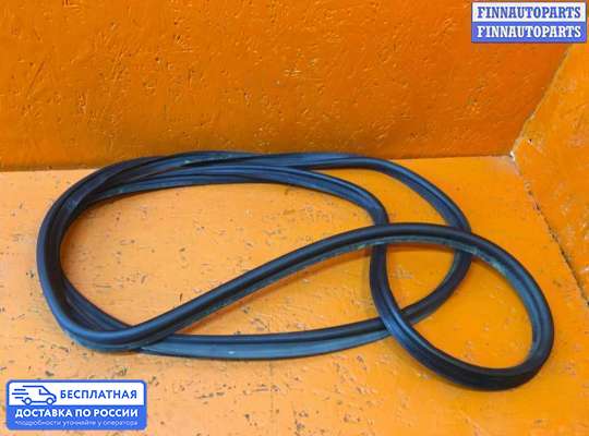 Уплотнитель двери на Toyota Camry XV30