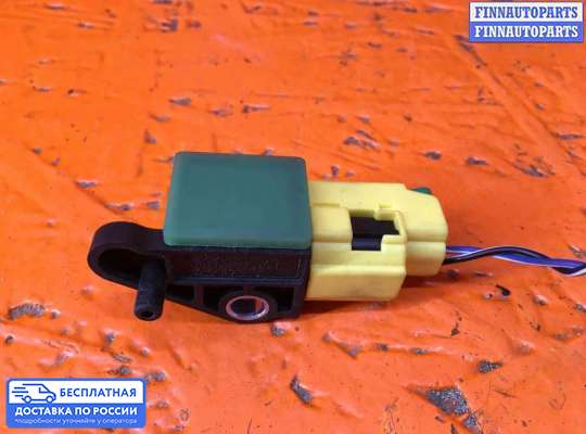 Датчик удара (Airbag) на Volkswagen Passat B6 (3C)