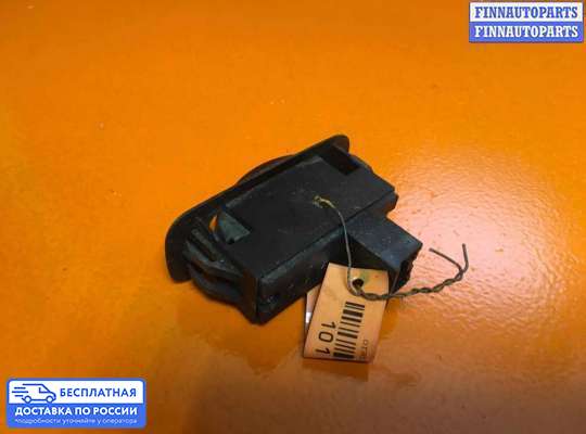 Кнопки стеклоподьемника на Mitsubishi Carisma