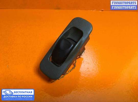 Кнопки стеклоподьемника на Mitsubishi Carisma