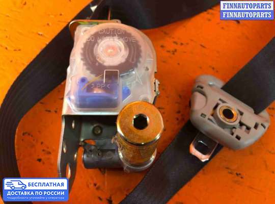 Ремень безопасности на Toyota Yaris Verso