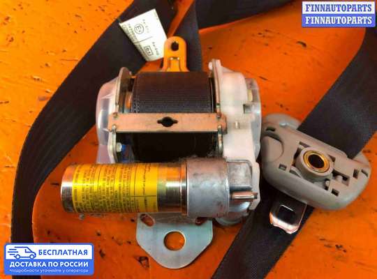 Ремень безопасности на Toyota Yaris Verso