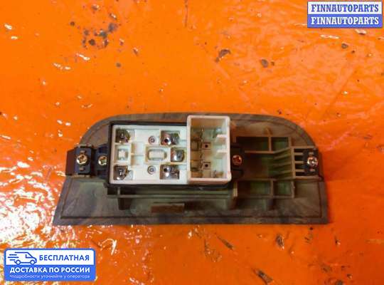 Кнопки стеклоподьемника на Hyundai Terracan