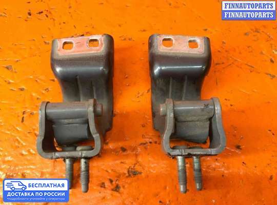 Петля крышки багажника на Volkswagen Passat B7 (36)