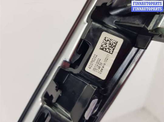 купить Накладка декоративная на торпедо на BMW X5 G05
