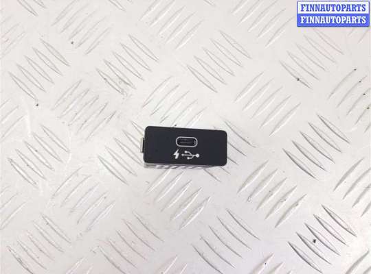 Разъем AUX / USB BM2673926 на BMW X5 G05