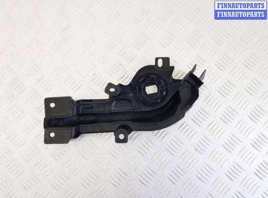 купить Уплотнитель капота на BMW 4 G26