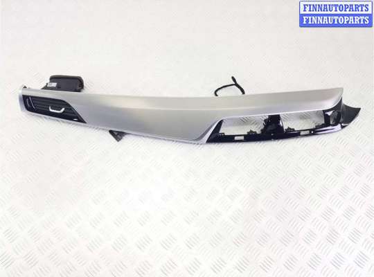 купить Накладка декоративная на торпедо на BMW 5 G30/G31