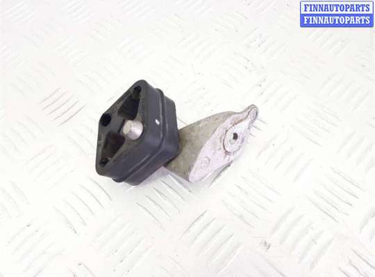 купить Кронштейн глушителя на BMW X7 G07