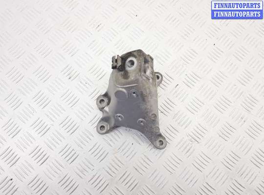 купить кронштейн двигателя на BMW 5 G30/G31