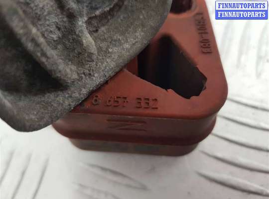 купить Кронштейн глушителя на BMW 7 G11/G12