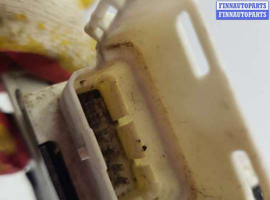 Замок боковой двери на Peugeot 407