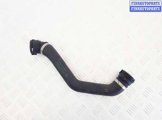 Купить Патрубок радиатора на BMW X4 G02 Патрубок радиатора BM3587351 на BMW X4 G02