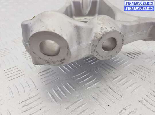 купить Кулак поворотный левый на BMW X5 G05