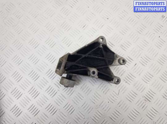 купить кронштейн двигателя на BMW 5 G30/G31