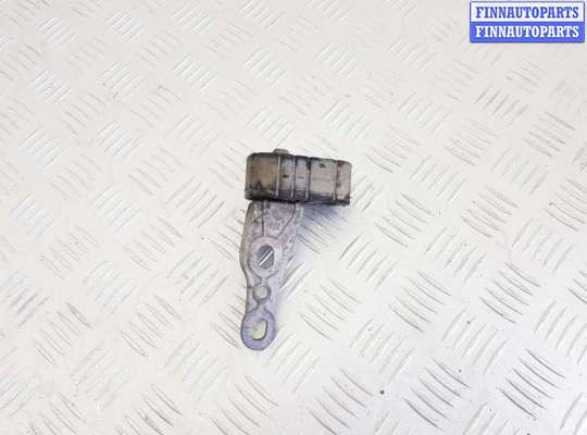 купить Кронштейн глушителя на Porsche Macan