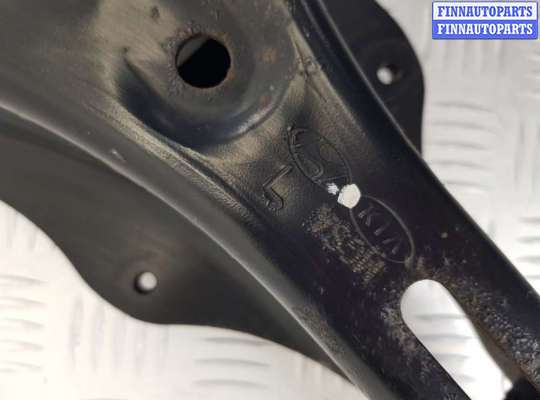 Рычаг подвески на Kia Stinger