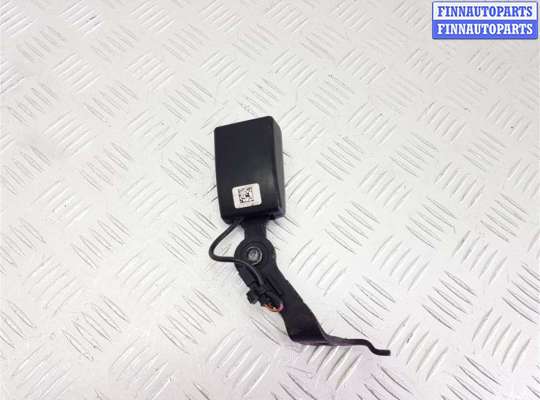 замок ремня безопасности BM2563951 на BMW 5 G30/G31