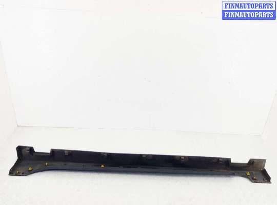 купить Накладка на порог правая на KIA Stinger