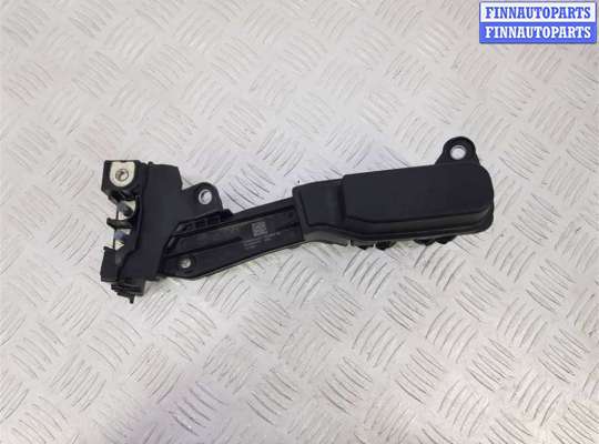 Распределитель тока BM2527962 на BMW 5 G30/G31