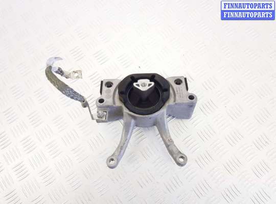 Подушка крепления КПП BM3586089 на BMW 4 G26