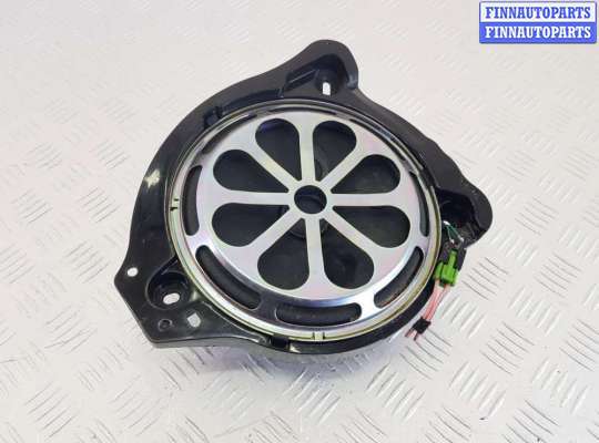 Сабвуфер MB1658157 на Mercedes C W205