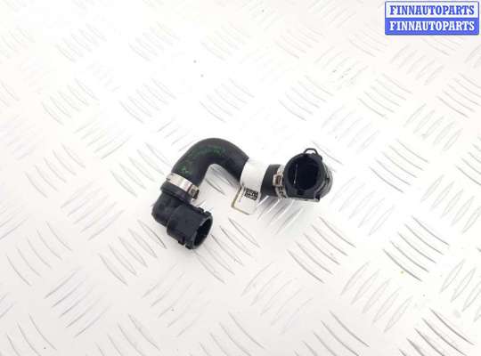 купить Патрубок радиатора на BMW X7 G07