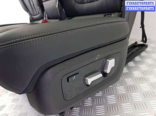 купить Салон (комплект сидений) на BMW X7 G07