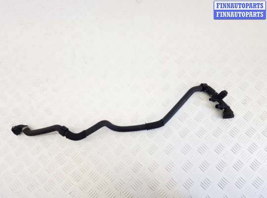 Купить Патрубок радиатора на BMW X4 G02 Патрубок радиатора BM3586617 на BMW X4 G02