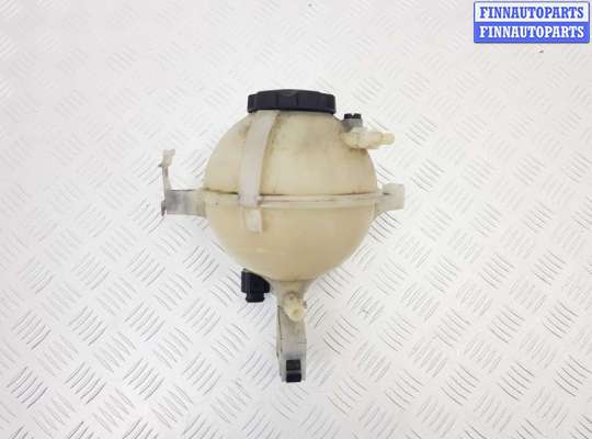 Купить Бачок расширительный на BMW 5 G30/G31 Бачок расширительный BM3520716 на BMW 5 G30/G31