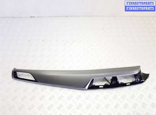 купить Накладка декоративная на торпедо на BMW 5 G30/G31
