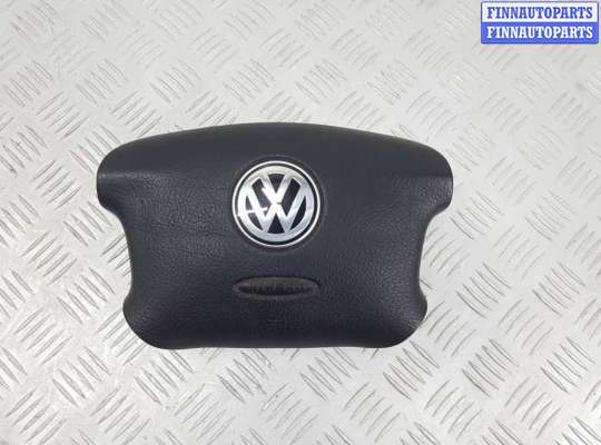 Подушка безопасности водителя (AirBag) на Volkswagen Passat B5 (3B)