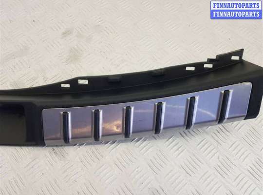 купить Накладка внутренняя на заднюю панель кузова (багажника) на Lexus NX AZ20