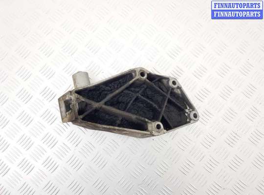 купить кронштейн двигателя на BMW X5 G05