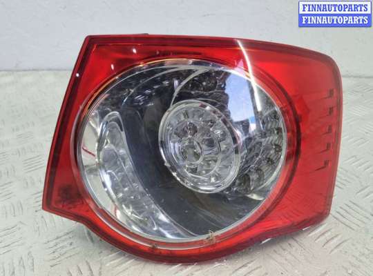 купить Фонарь задний правый на VOLKSWAGEN Jetta