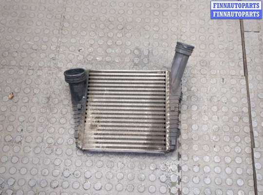 купить Радиатор интеркулера на Audi Q7 2006-2009