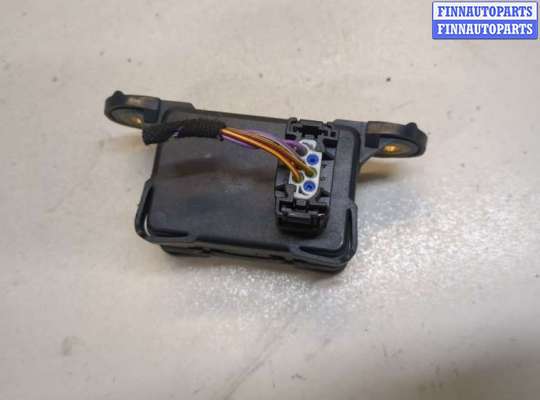 купить Датчик ускорения на Mercedes S W221 2005-2013