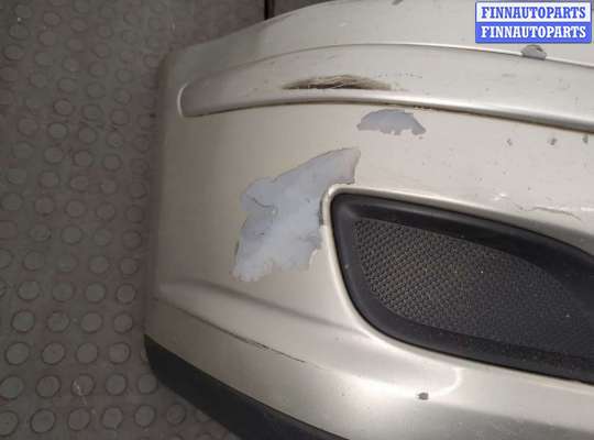 Бампер передний на Toyota Avensis II (T250)