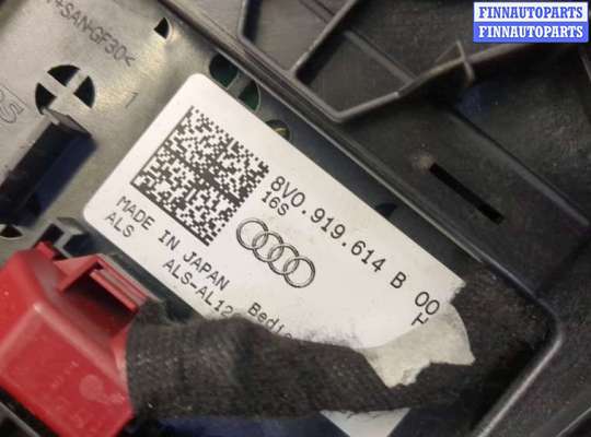 купить Рамка под кулису на Audi A3 (8V) 2012-2020