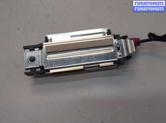 купить Усилитель антенны на Mercedes GLC X253 2015-2022